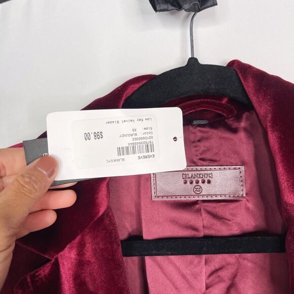 New Blank NYC XSmall XS Burgundy Red Low Key Velvet Blazer Evereve Lined Holiday - Picture 6 of 10